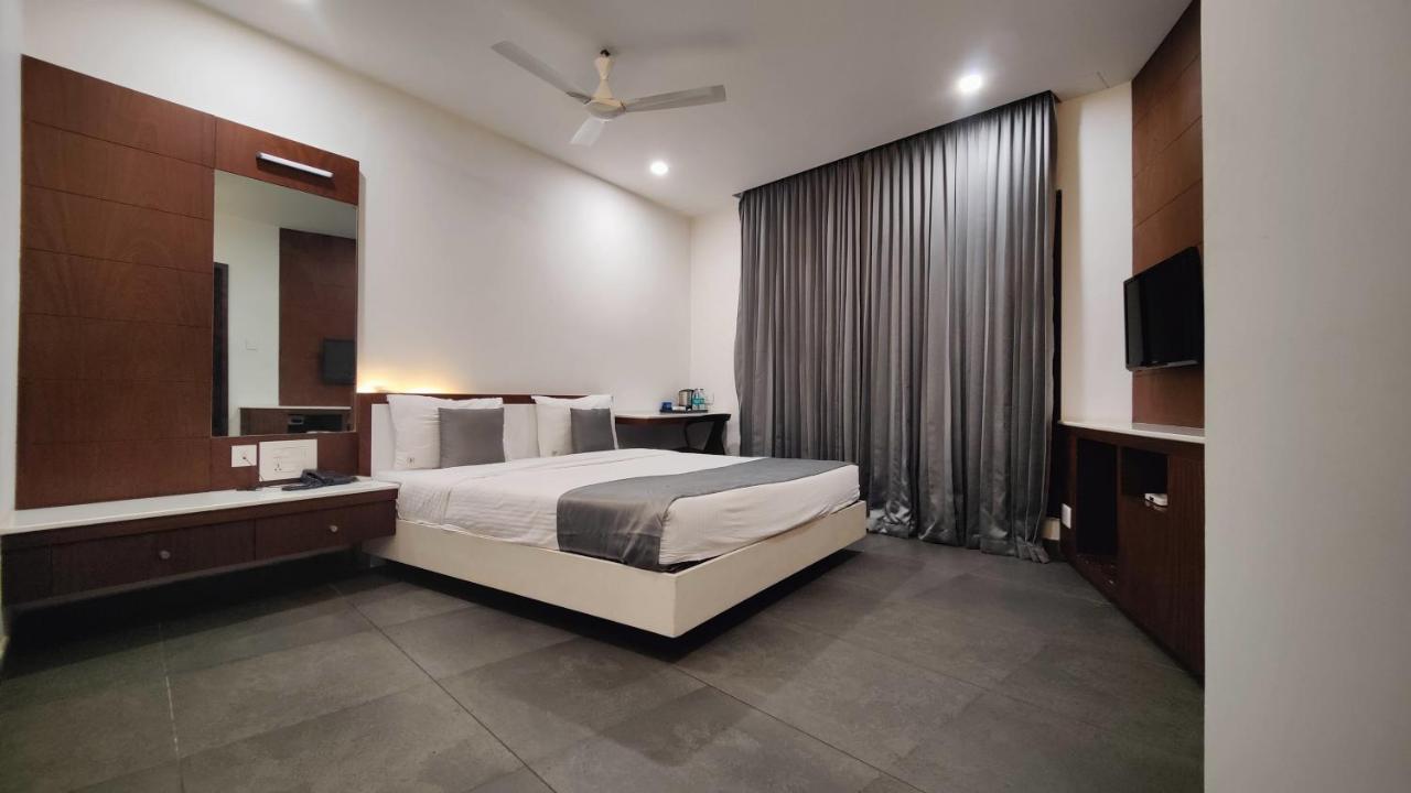 Brahma The Hotel Sultan Bathery Esterno foto